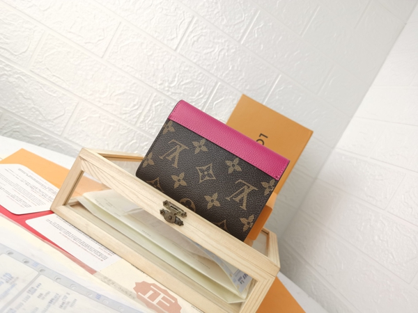 LVコピーウォレット背面デザイン